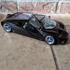 Ford GT10 Maisto 1:18 die cast collectible car